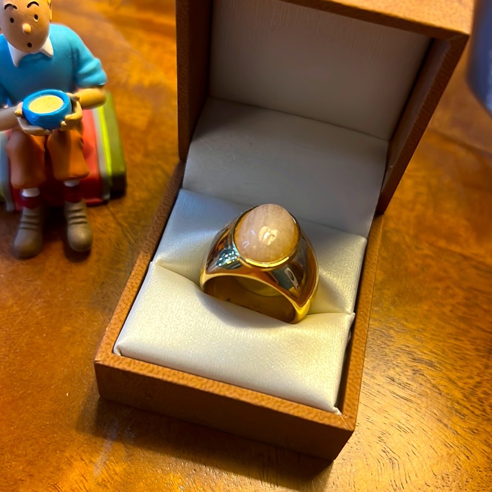 Kate spade Baby pink Big stone ring size 6